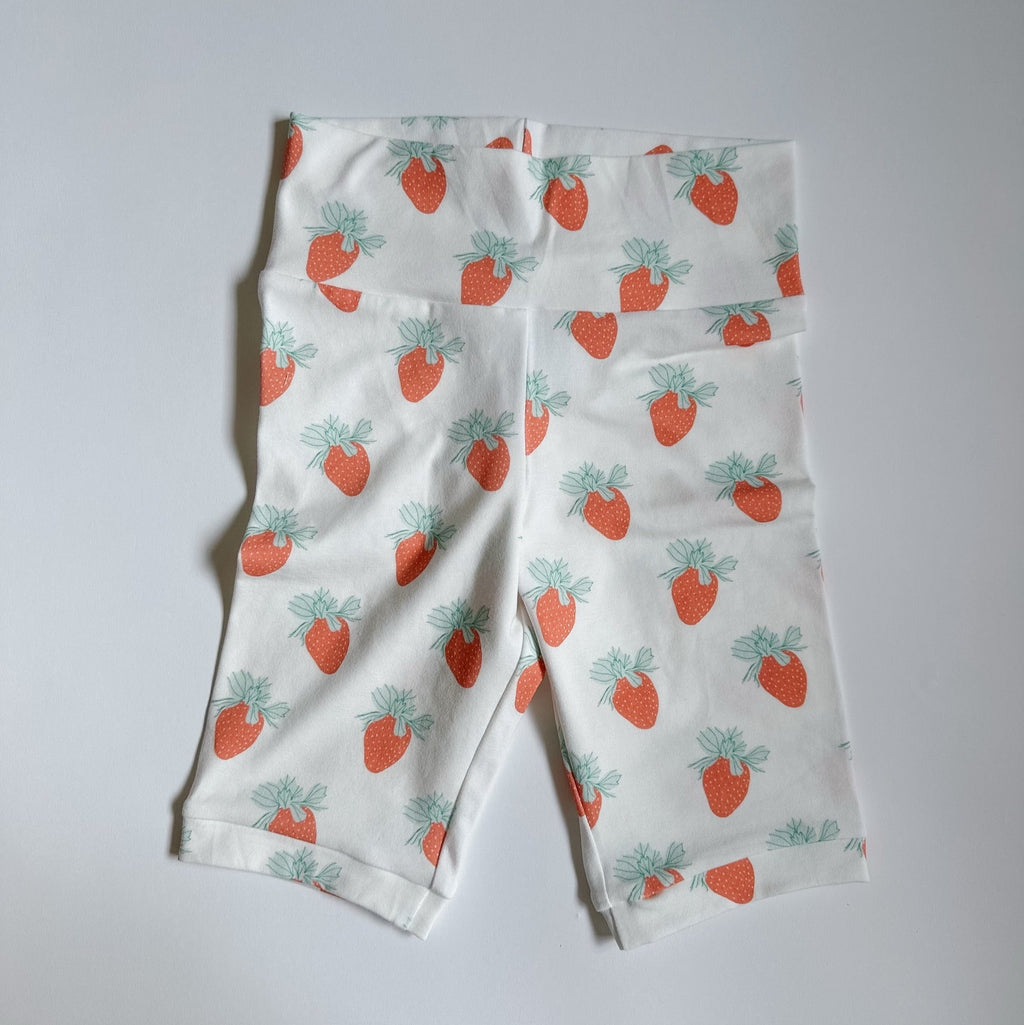 Strawberry Shorts size 7
