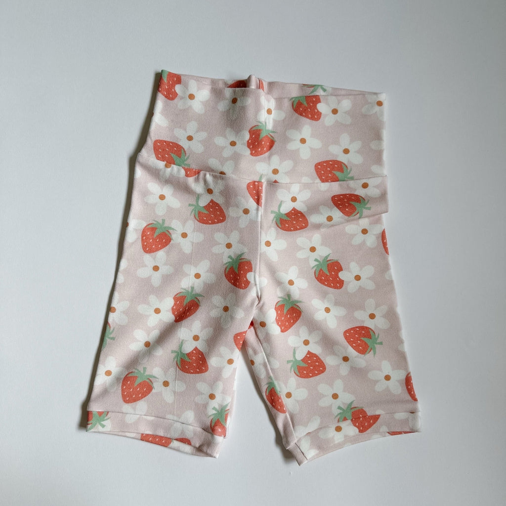 Strawberry Daisy Bike Shorts size 4