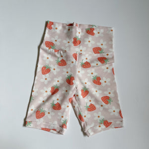Strawberry Daisy Bike Shorts size 4